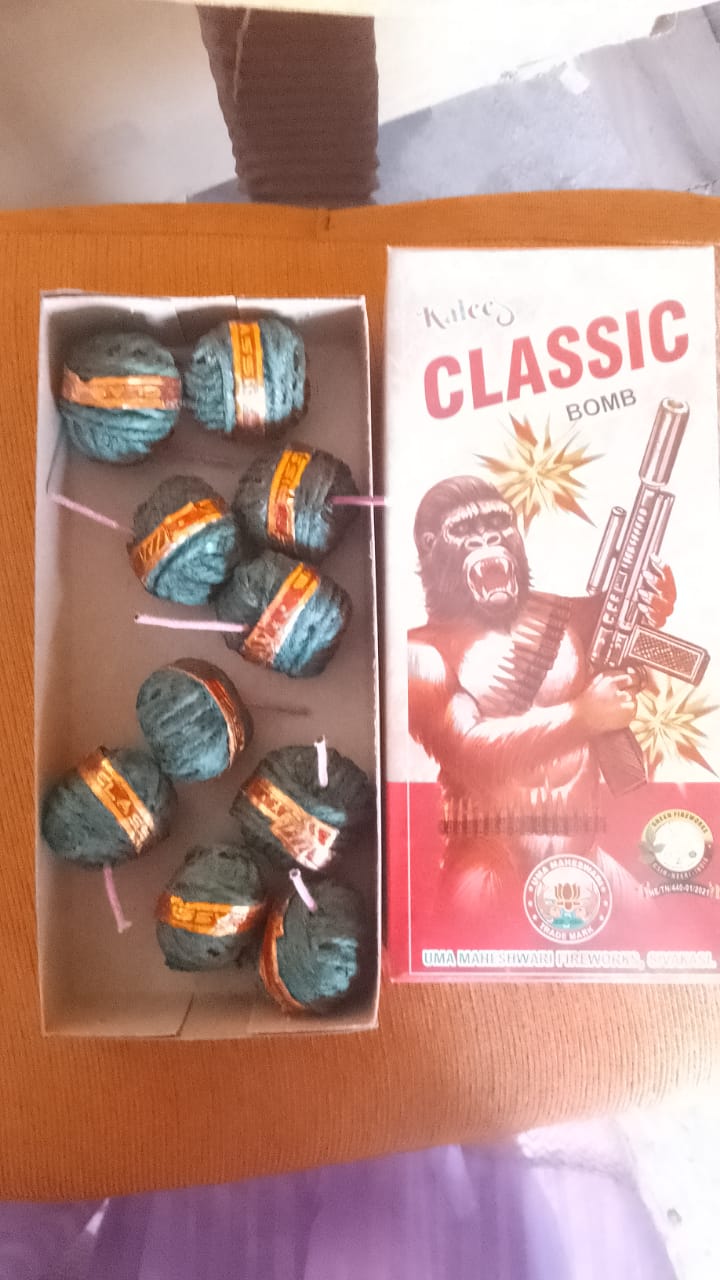 Krish Crackers Classic Bomb (Size 4)